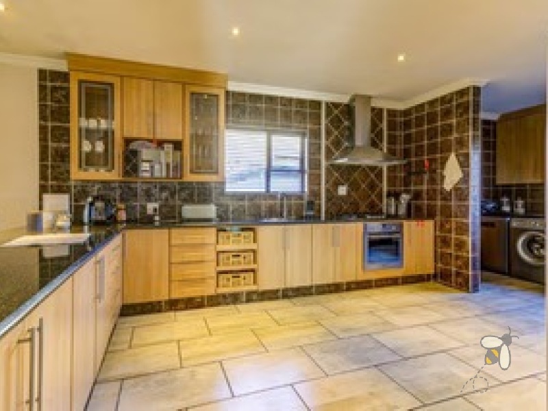 Sonneveld Estate Brakpan property, Sonneveld Brakpan homes for sale, 4 bedroom house Sonneveld, luxury home Brakpan, secure estate property Sonneveld, family home with pool Sonneveld, Chas Everitt Brakpan