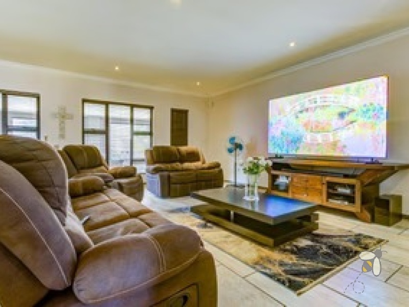 Sonneveld Estate Brakpan property, Sonneveld Brakpan homes for sale, 4 bedroom house Sonneveld, luxury home Brakpan, secure estate property Sonneveld, family home with pool Sonneveld, Chas Everitt Brakpan