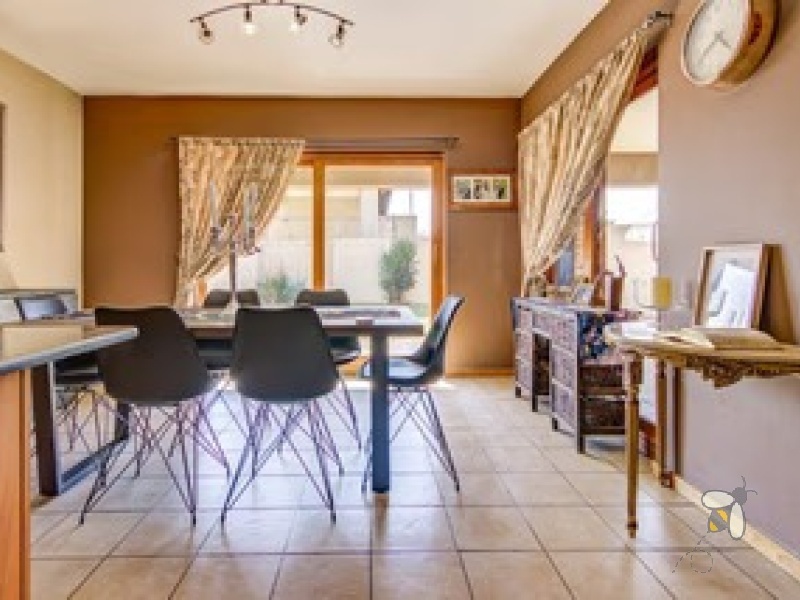 Sonneveld Brakpan property, Sonneveld homes for sale, 3 bedroom house Sonneveld, full title house Brakpan, family home Sonneveld estate, double-storey home Brakpan, Chas Everitt Brakpan