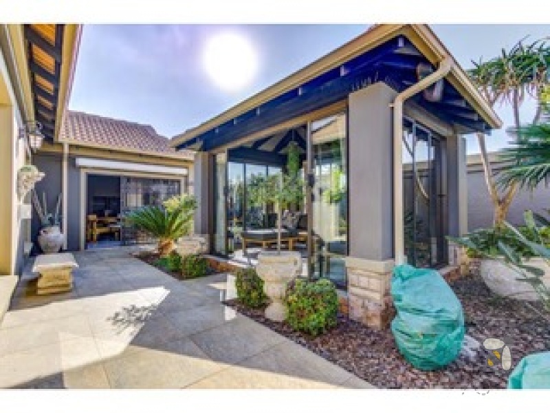 Sunair Park Brakpan property, 3 bedroom estate home Brakpan, modern home Sunair Park, solar home Brakpan, secure estate living Brakpan, Chas Everitt Brakpan listings