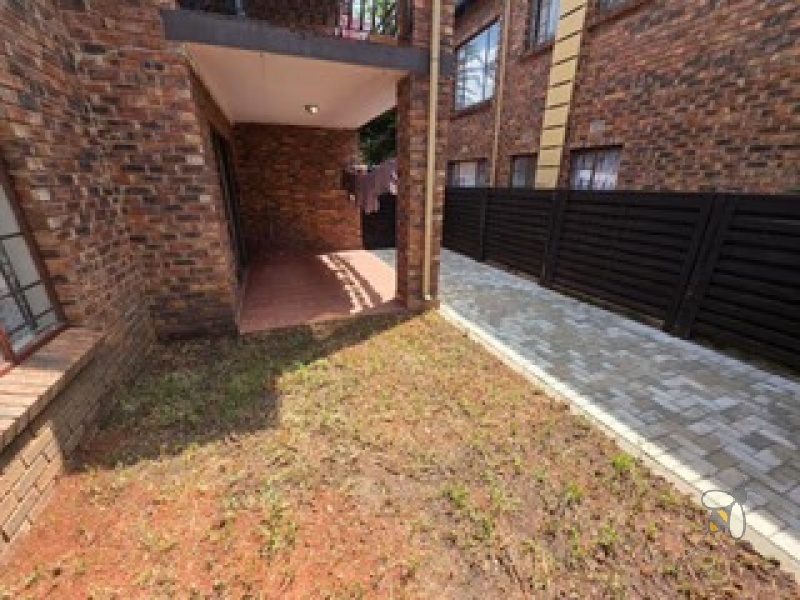 Sonneveld Brakpan ground floor unit, 2 bedroom apartment Sonneveld, Brakpan investment property, sectional title Sonneveld, property for sale Brakpan, Chas Everitt Brakpan