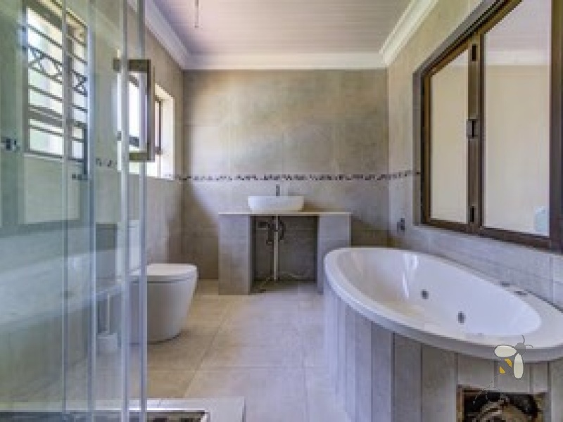 Sonneveld Estate Brakpan property, 7 bedroom house Brakpan, luxury family home Sonneveld, house with borehole Brakpan, Brakpan property with pool, Chas Everitt Brakpan