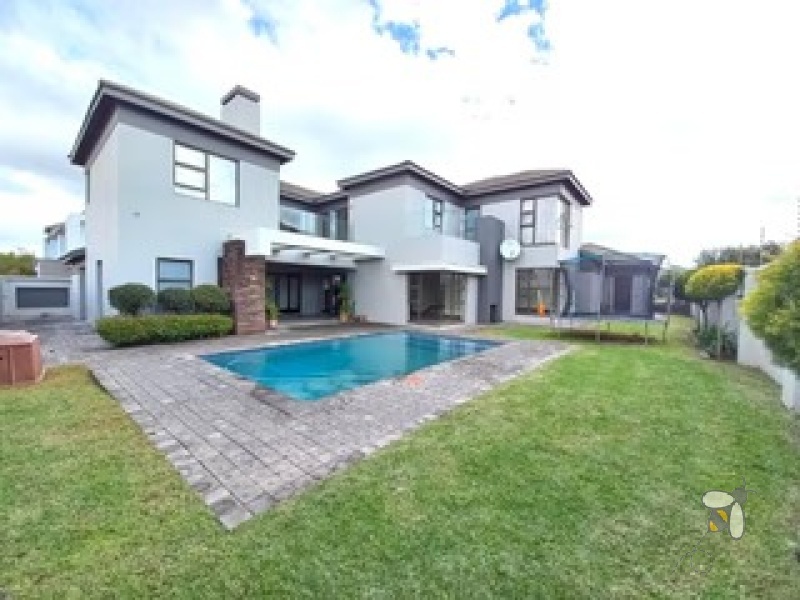 Helderwyk Estate Brakpan, 5 bedroom house Brakpan, luxury home Brakpan, modern family house Brakpan, Helderwyk property for sale, Chas Everitt Brakpan