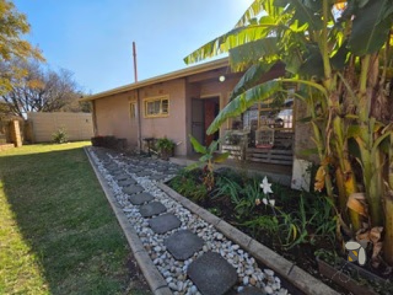 Minnebron Brakpan house for sale, 3 bedroom home Brakpan, family home Brakpan, property for sale Brakpan, Chas Everitt Brakpan, Minnebron property