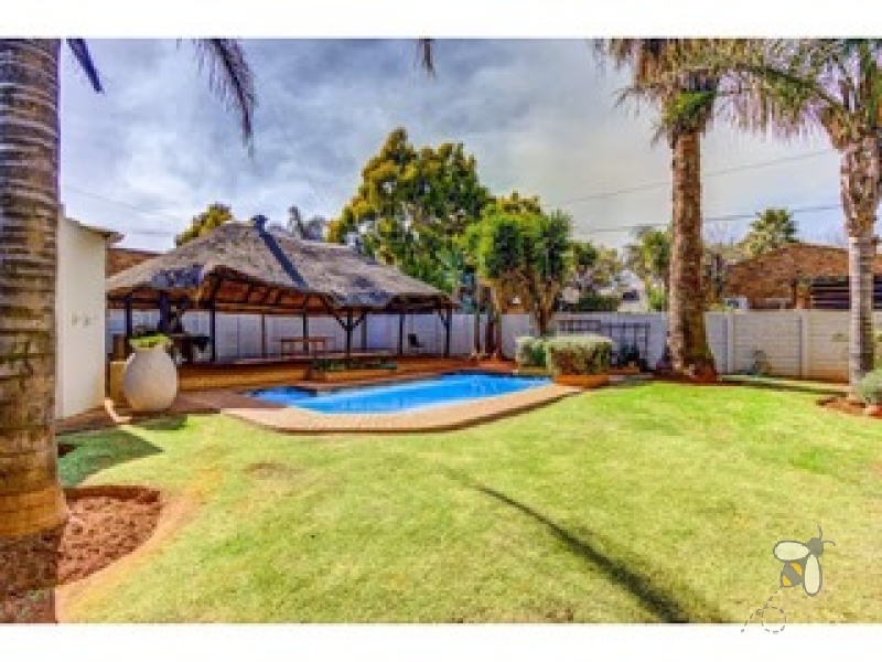 Dalpark Brakpan property, family home Dalpark for sale, house with 6 garages Brakpan, Brakpan real estate, Chas Everitt Brakpan, Dalpark houses