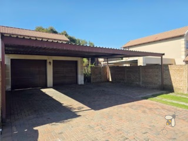 Sonneveld property for sale, 4-bedroom home Brakpan, full title freestanding house, Chas Everitt Brakpan, Brakpan real estate