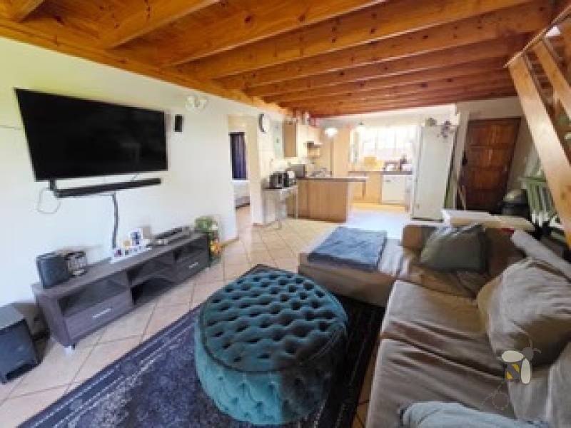 Sonneveld property for sale, 4-bedroom home Brakpan, full title freestanding house, Chas Everitt Brakpan, Brakpan real estate