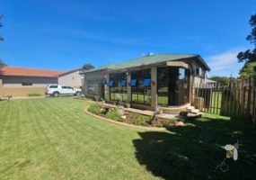 Dalview property for sale, 3-bedroom house Brakpan, family home Dalview, Chas Everitt Brakpan, secure family living