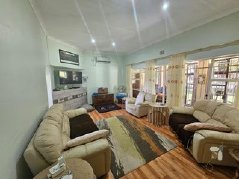 Dalview property for sale, 3-bedroom house Brakpan, family home Dalview, Chas Everitt Brakpan, secure family living
