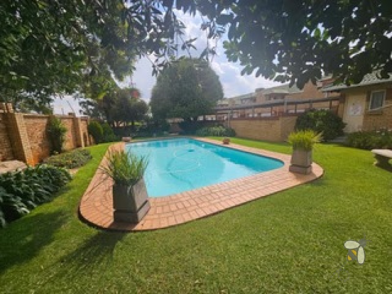 Kenleaf property for sale, 2-bedroom unit Brakpan, ground floor apartment, Chas Everitt Brakpan, secure living Kenleaf