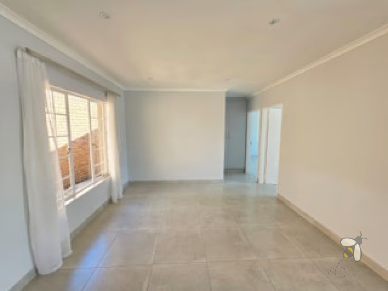 Brakpan Central property for sale, 2-bedroom cluster Brakpan, pet-friendly home, Chas Everitt Brakpan, lock-up-and-go home