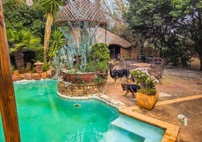 multi-unit property Pretoria, off-grid estate for sale, rental investment Pretoria, borehole solar property, Pretoria Central property for sale