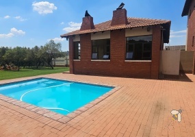apartment for sale Pretoriuspark, 2 bedroom apartment Pretoria, Pretoria East property, flats for sale Pretoria, family apartment Pretoriuspark